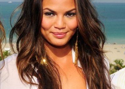 Effortless Hairstyle Tips for the Thanksgiving Cook