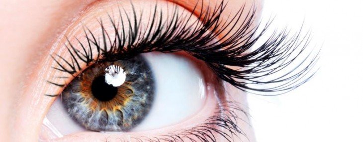 Friday’s Favorite Beauty Product of the Week Makes the Eyes Sparkle