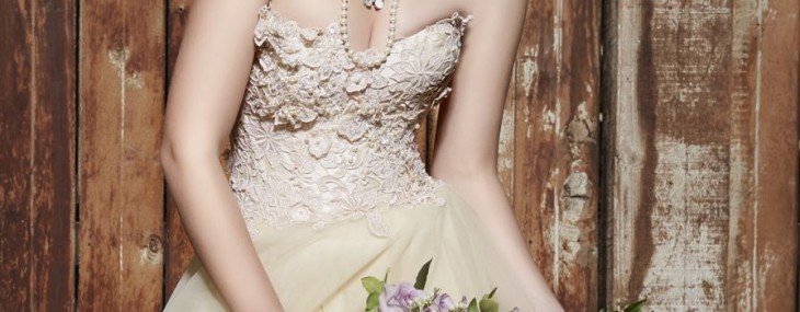 Wedding Hairstyles How-to: Tousled Side Updo