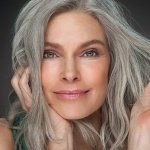 Brighten Gray Hair: Photo from wehotflash.com