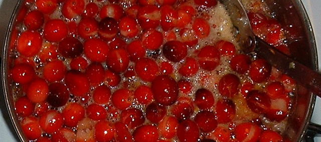 Thanksgiving Recipes: Sean’s Cranberry Sauce