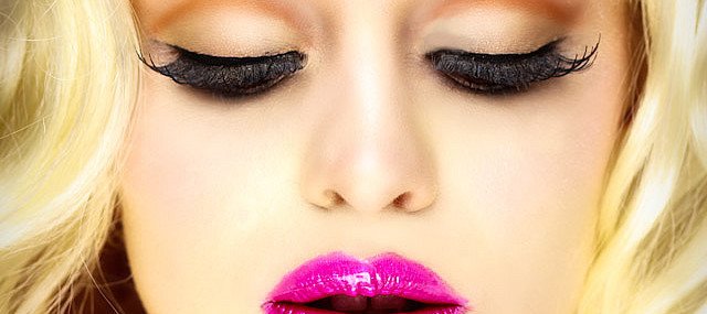 False Eyelashes in Summer? Summer Beauty Tips for 40+