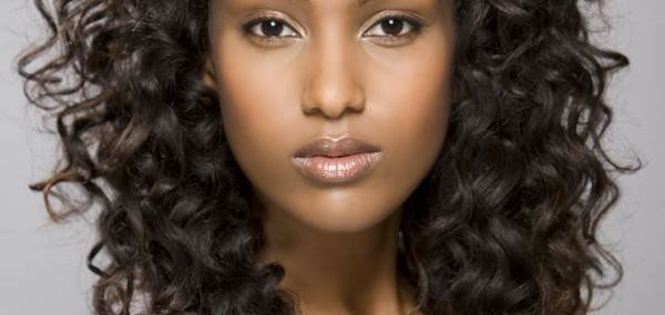 Create Natural Looking Curls For The Holidays