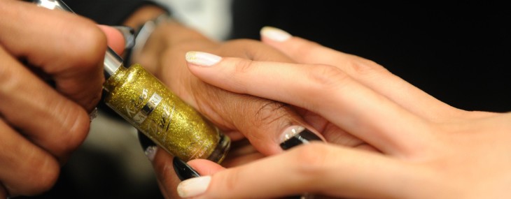 Silk Wraps Nail Salons: How to Find What You Need