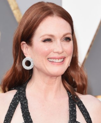 Oscar Beauty Breakdown: Get Julianne Moore’s Red Carpet Look