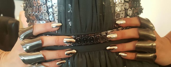 Gigi Hadid Wearing Custom KISS Nails for Met Gala 2016, nails by Mar y Soul 3